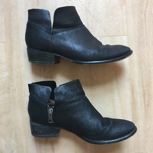 Seychelles Snare Bootie